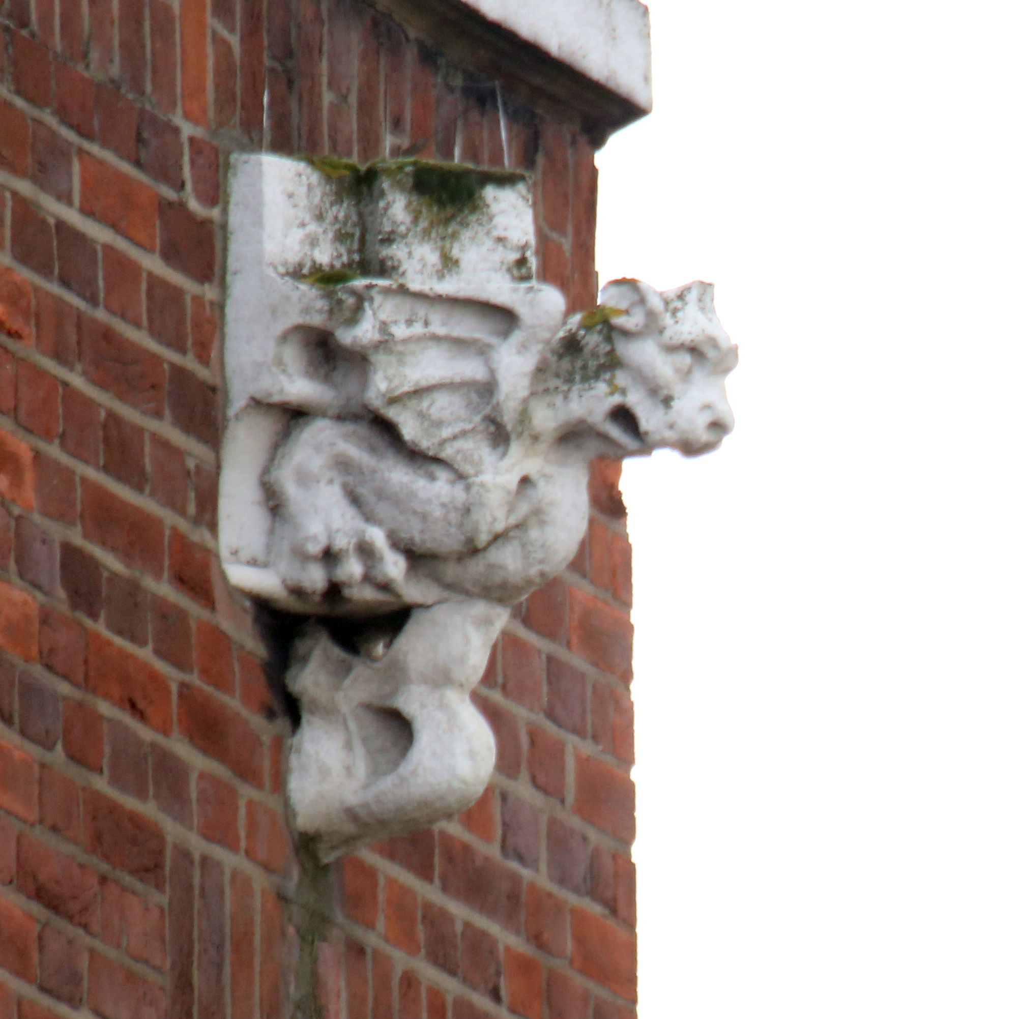 Gargoyle on Millstream House, Jamaica Road Brave Scout WW2 in